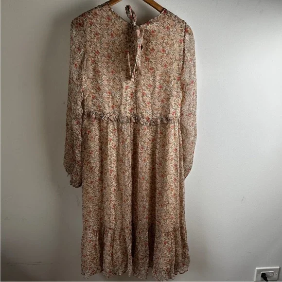 Sezane dress with some flaws. Floral print size 6 - Picture 2 of 7